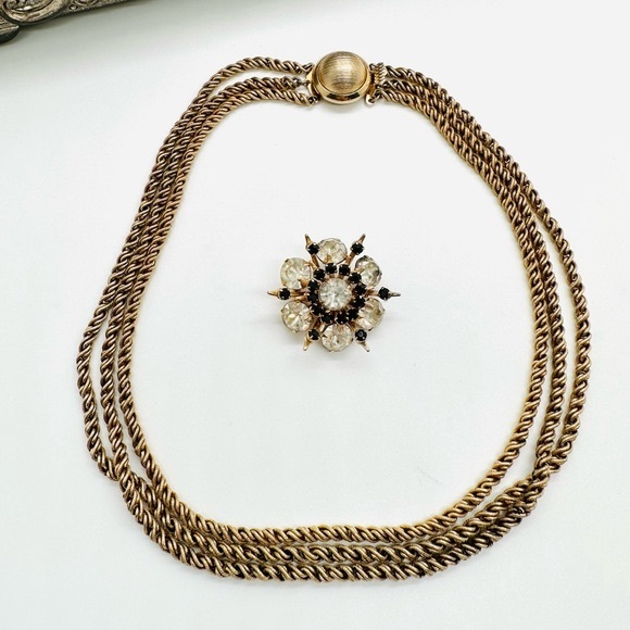 Vintage Box Clasp Rope Necklace & Rhinestone Brooch - Picture 11 of 15